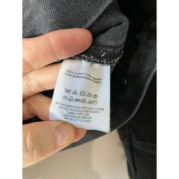 Free People Rumors Denim Jacket Black Trucker Cropped Button Front Size SMALL - Picture 5 of 5